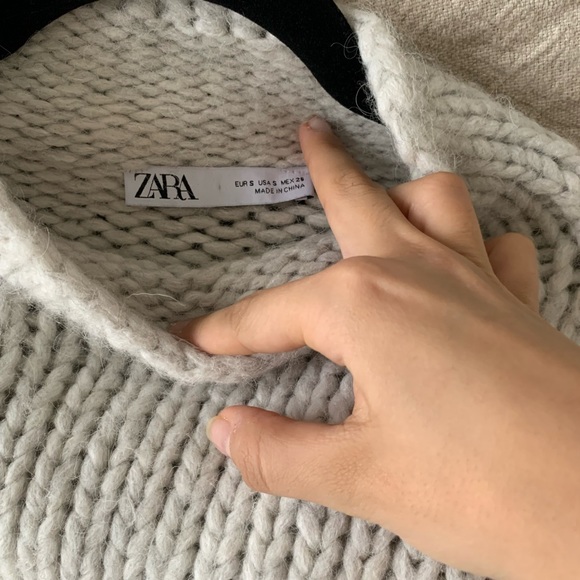 Oversized Chunky Knit Grey Zara Sweater - Picture 3 of 3